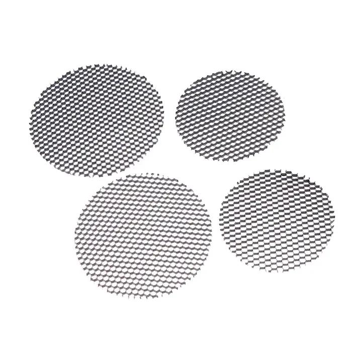 Plafonnier LED avec grille en nid d'abeille