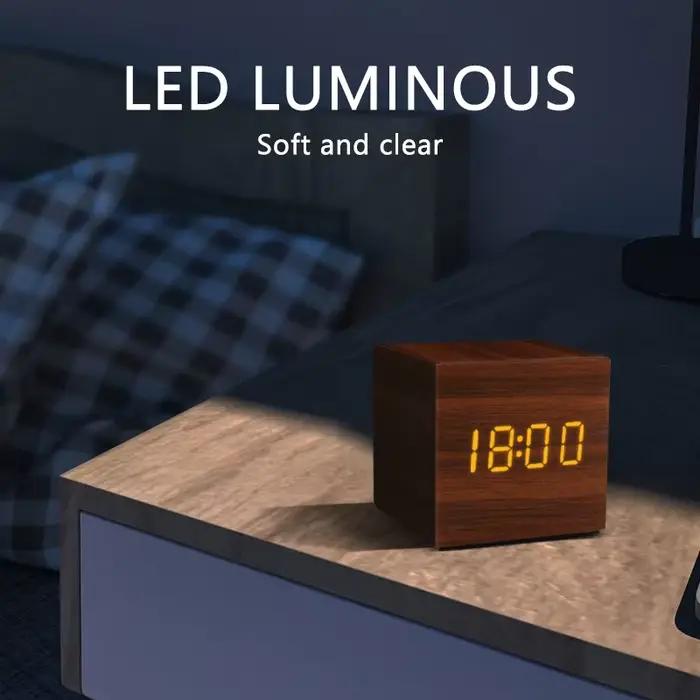 Réveil LED en bois, commande vocale