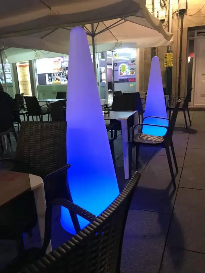 Base lumineuse RGBW à piles