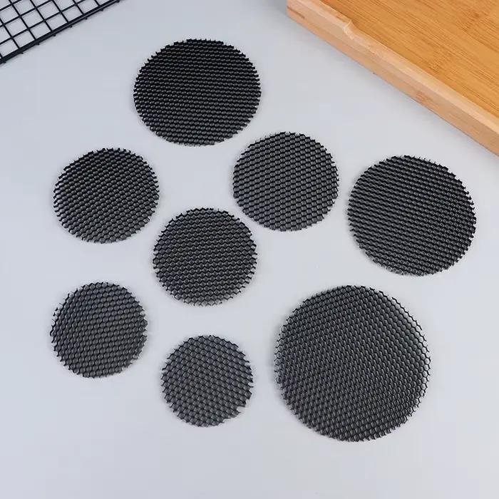 Plafonnier LED avec grille en nid d'abeille