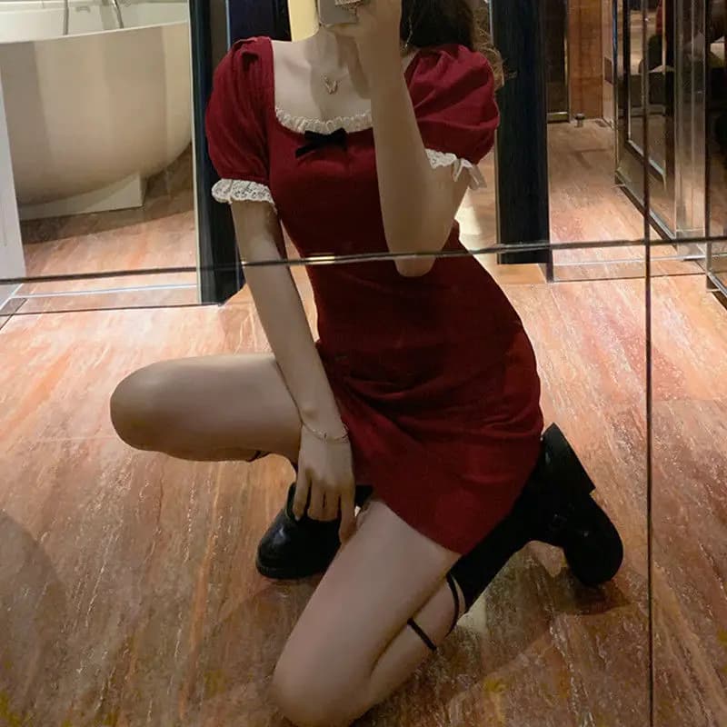 Robe à manches courtes bouffantes pour femmes, col carré, mince, tempérament, gaine, doux, sexy, rob