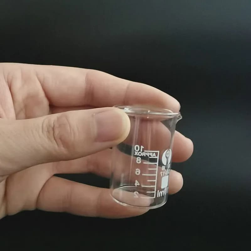 Nouveau 5 ml, 10 ml, 25 ml, 50 ml, 100 ml, 150 ml, 200 ml, 250 ml, 1000 ml bécher en verre Pyrex Bor