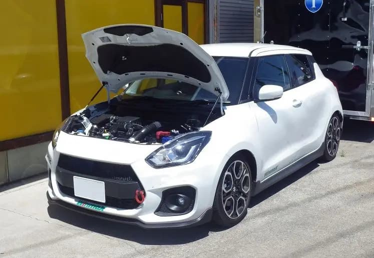 Capot avant en Fiber de carbone pour Suzuki Swift A2L, Support d'amortisseurs de choc, avec entretoi