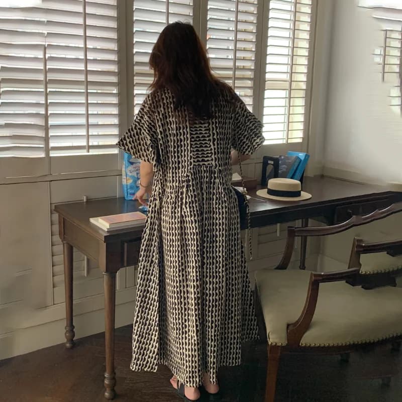 Robe longue rayée à manches papillon pour femmes, robe d'été maxi, taille A-ligne, croix de croix, v