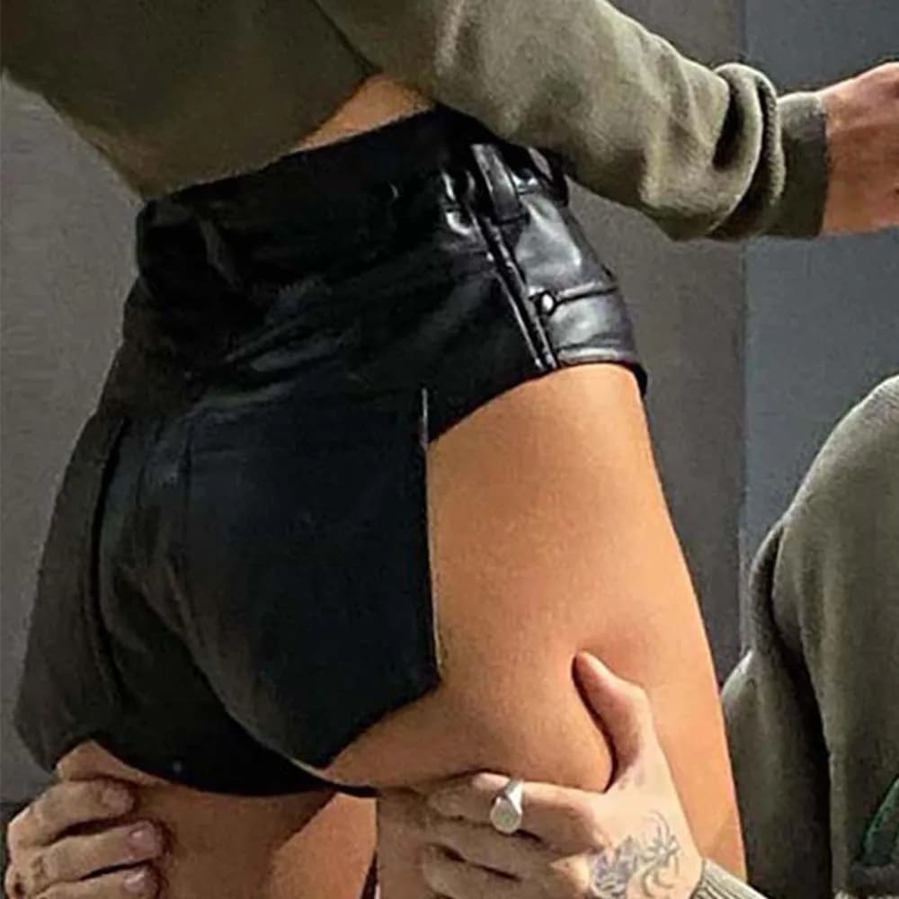 Sexy noir mode décontracté été faux cuir shorts femmes PU club pôle danse twerk femmes shorts goth f