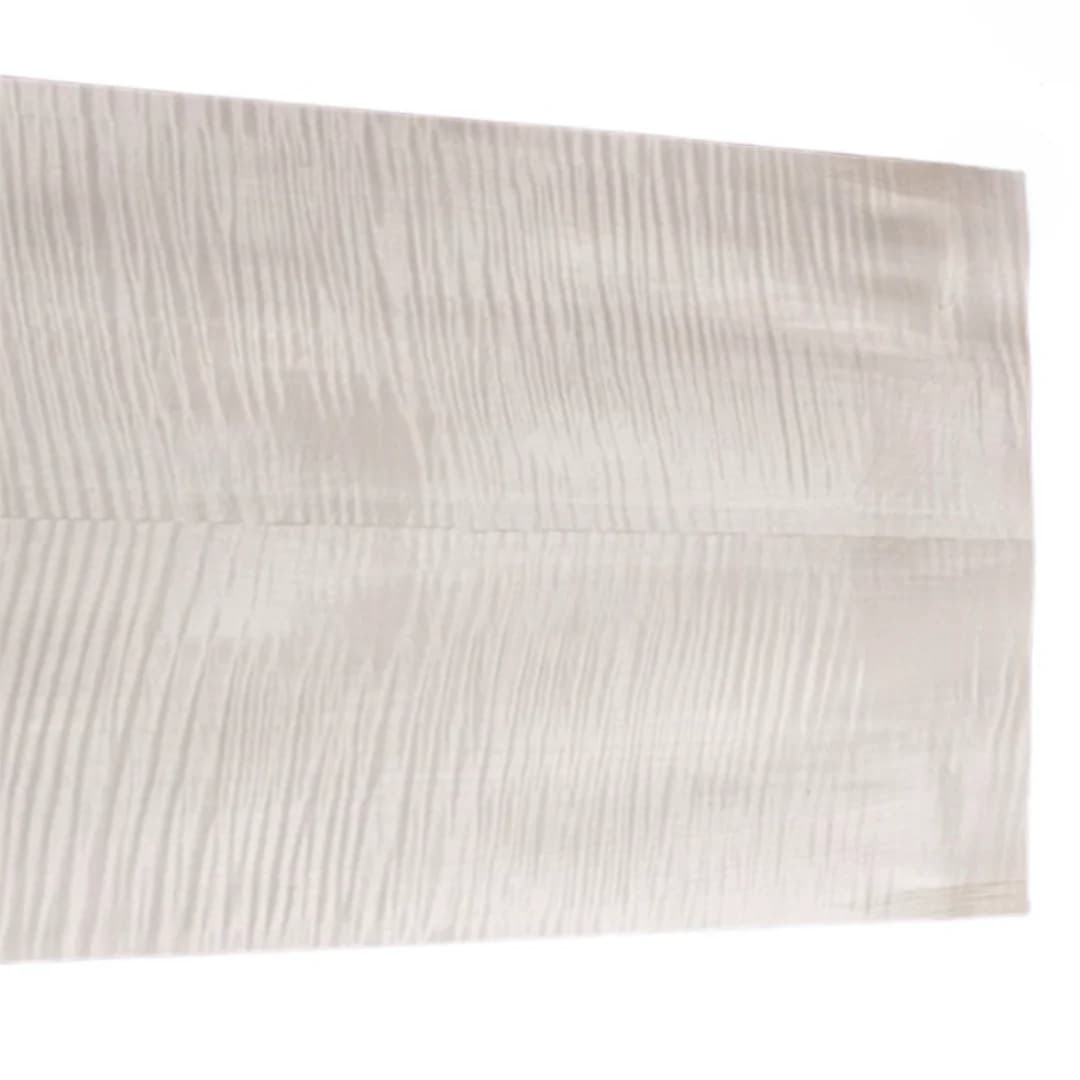 Taille: 510x350mm d'épaisseur: 0.5mm naturel blanchi érable figuré bois placage guitare visage matér