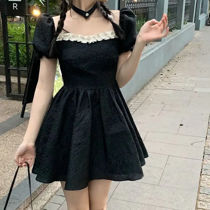 Mini robe femmes Vintage vacances d'été Style de rue Chic col carré dames robe d'été mince Ins fête 