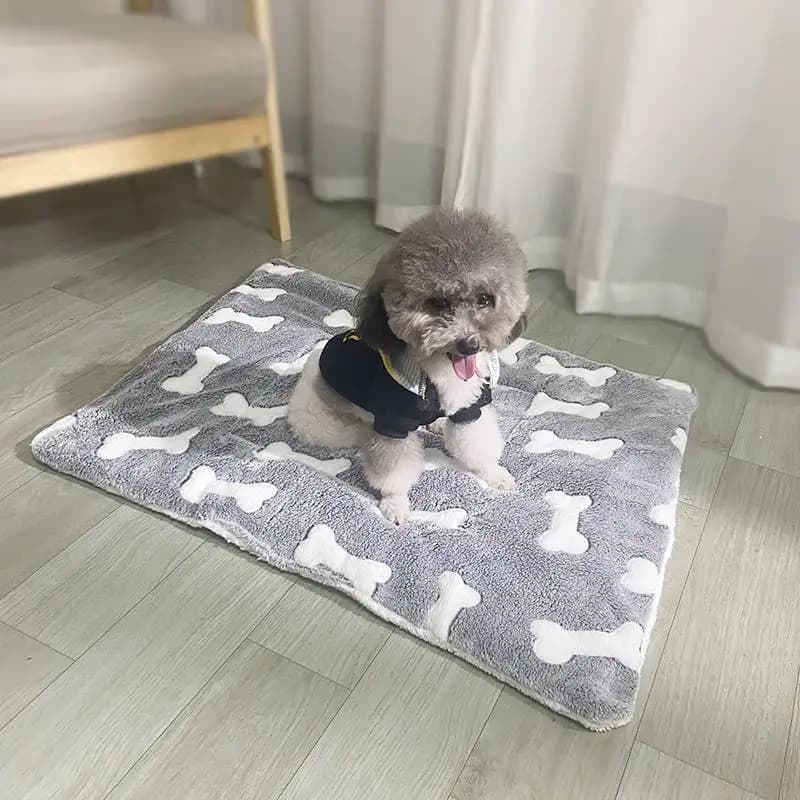 Tapis de couchage d'hiver en flanelle pour animaux de compagnie, multi-modèles, pour chenil, couvert