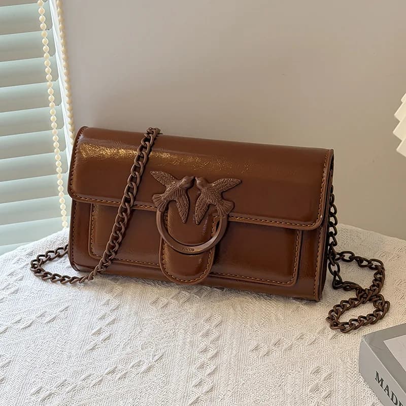 Sac carré mini rétro 2026 avec chaîne premium, convertible en bandoulière ou sac à main, style chic 