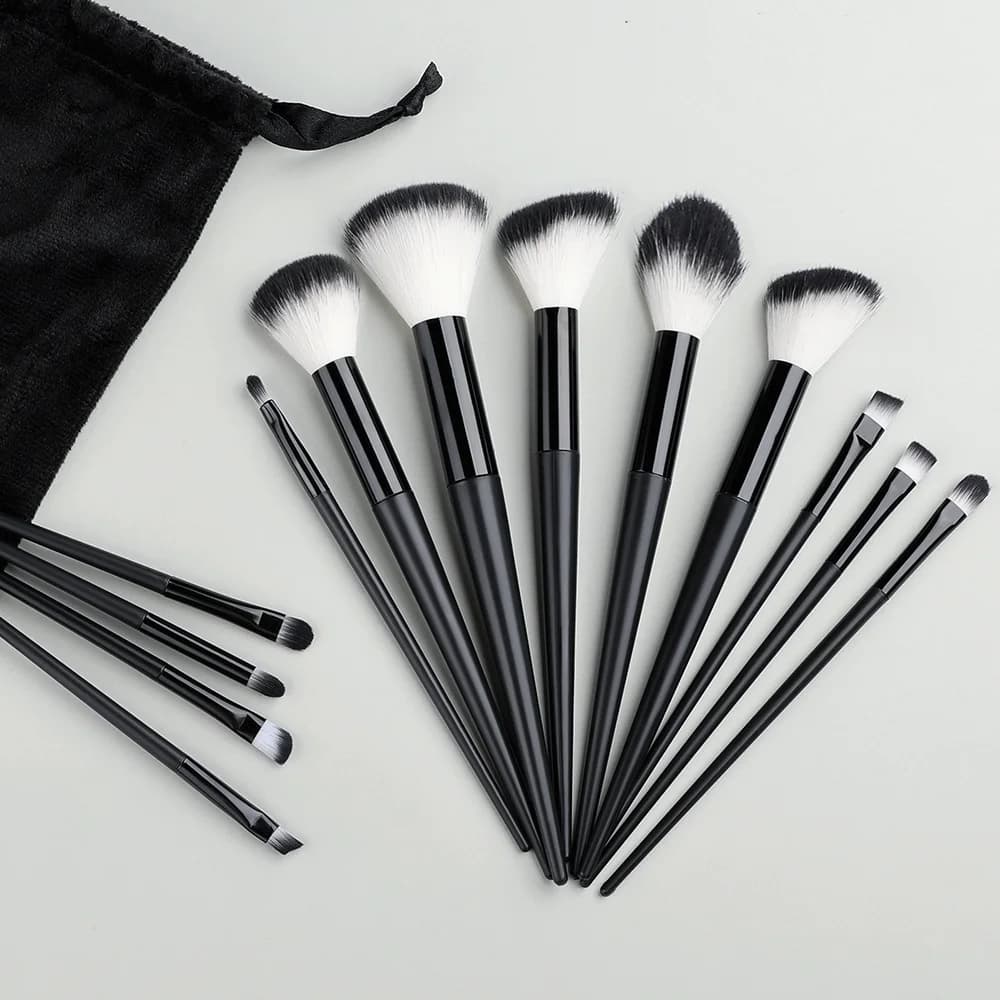 Ensemble de pinceaux de maquillage professionnels, 13 pièces, détails doux, Blush, surligneur, fond 