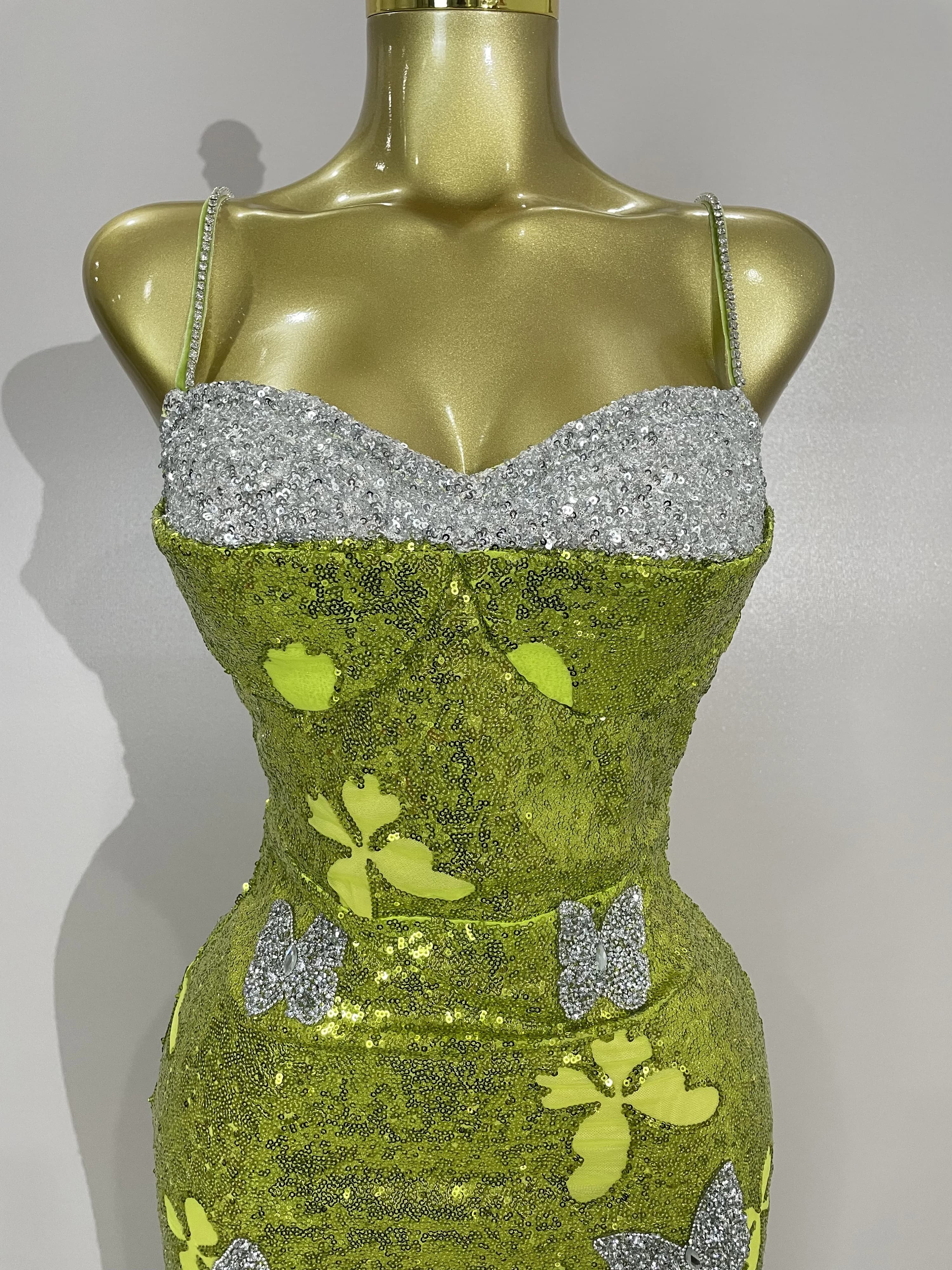 Élégant brillant papillon cristal Sexy licou vert moulante longue robe femmes célébrer soirée fête d