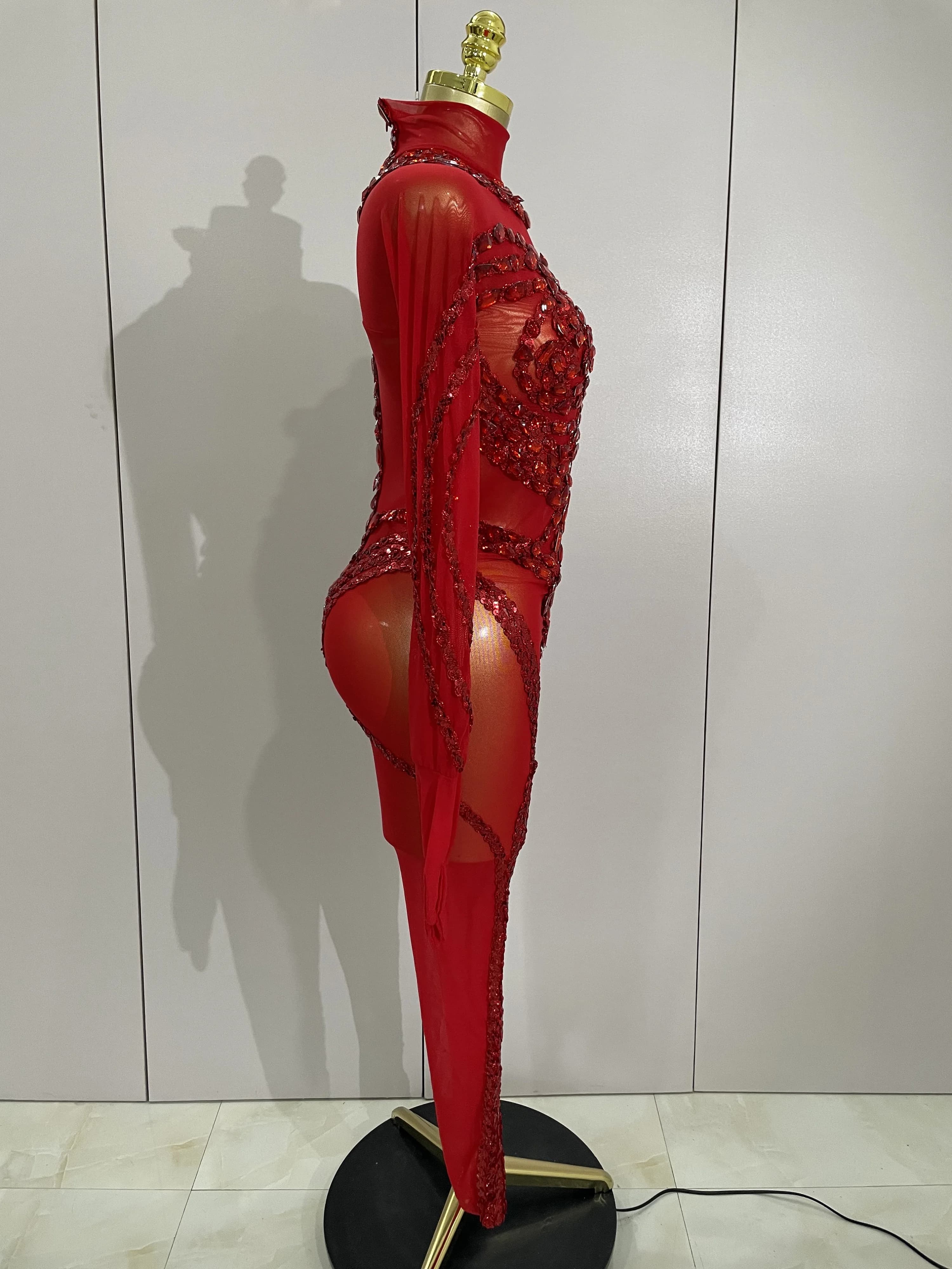 Combinaison de luxe transparente en maille transparente pour femmes, diamants scintillants et paille
