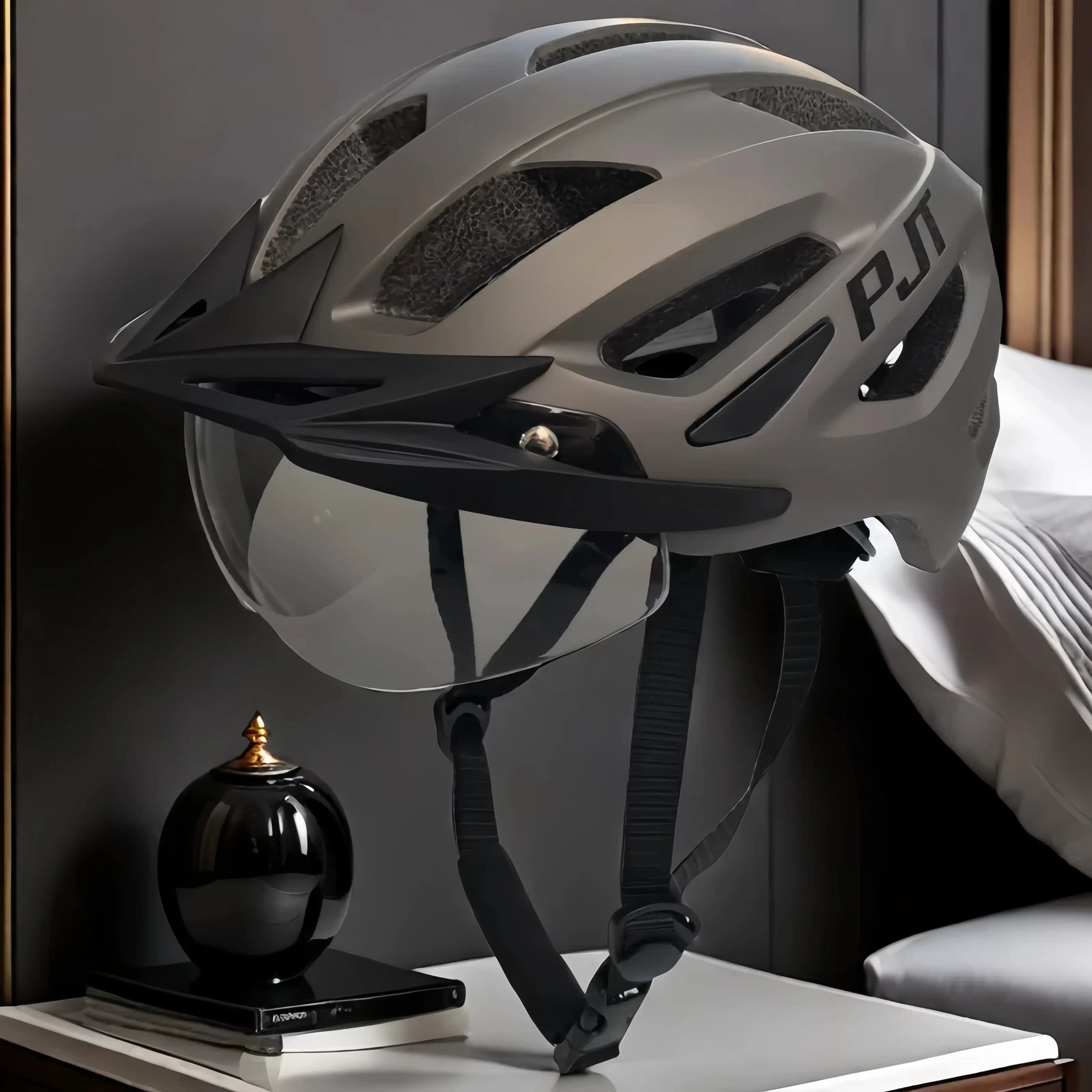 PJT nouveau casque de vélo LED avec lunettes de soleil et pare-soleil Rechargeable hommes casque de 