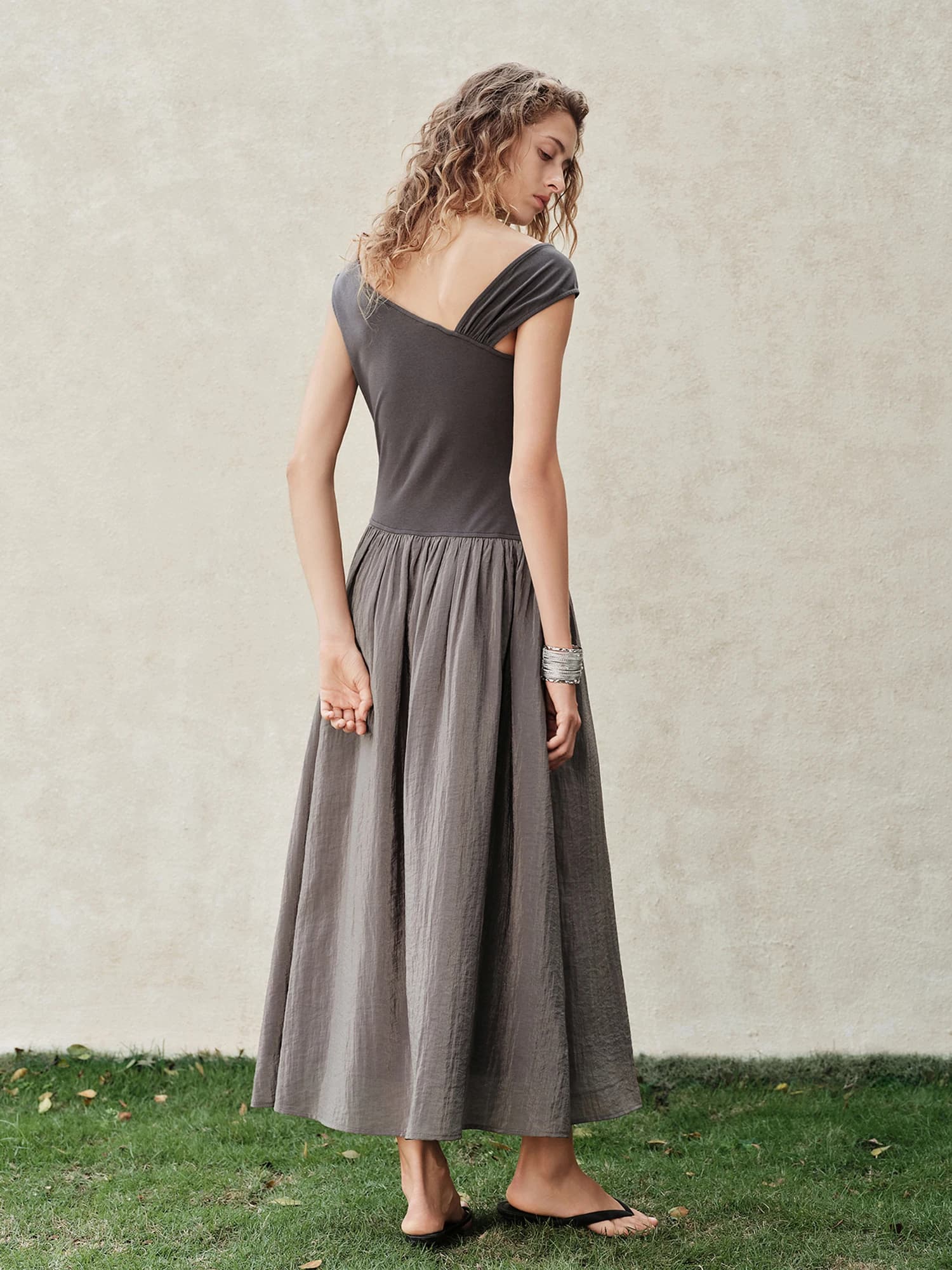 FSLE【Série Premium】Robe asymétrique sans manches pour femme, été 2026 - Design élégant pour tous les