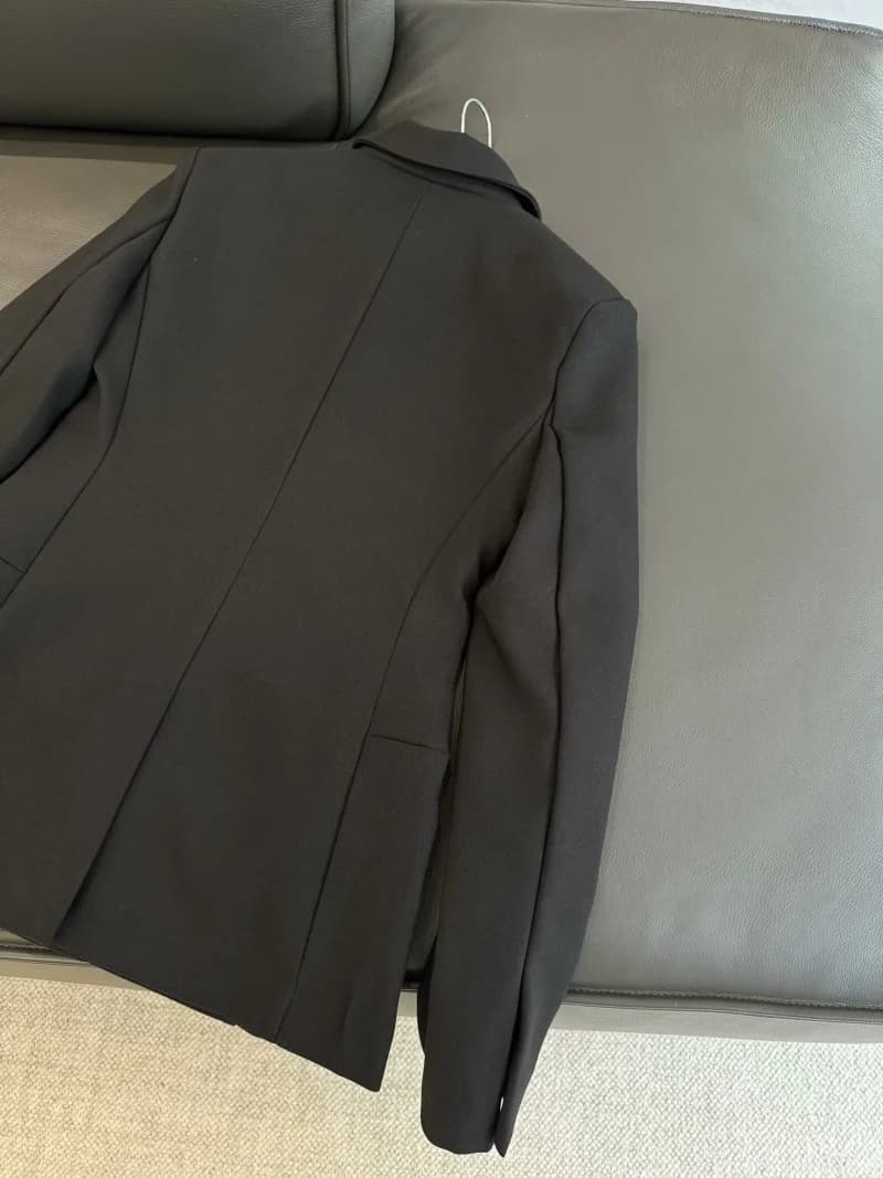 ZW série épaule rembourré coupe ajustée veste de costume pour les femmes ETJ 2025 nouvelle Collectio