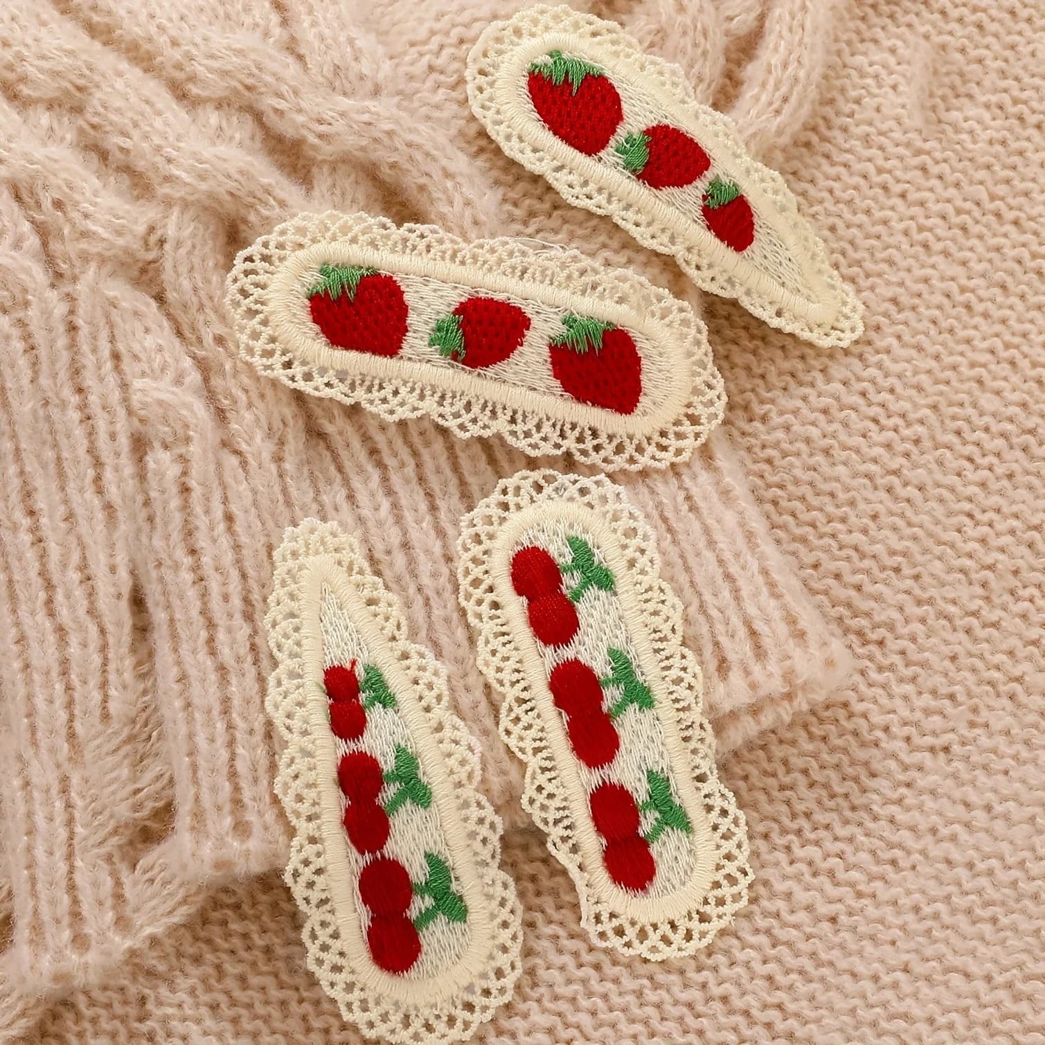 Épingles à cheveux mignonnes 2 pièces, épingles à cheveux tricotées colorées cerise et fraise, acces