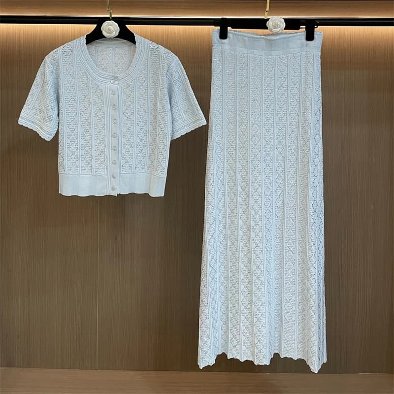 Nouvel ensemble d'été pour femme : cardigan en maille rayé à col rond et manches courtes scintillant