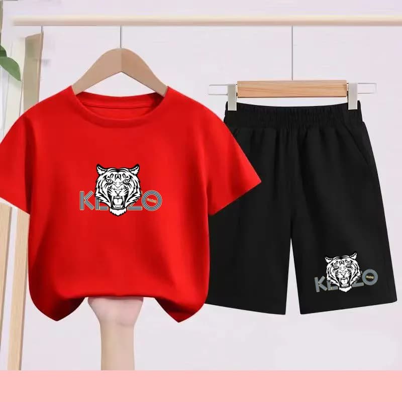 T-shirts d'été noirs et blancs pour enfants, associés à des tenues de sport respirantes et à séchage
