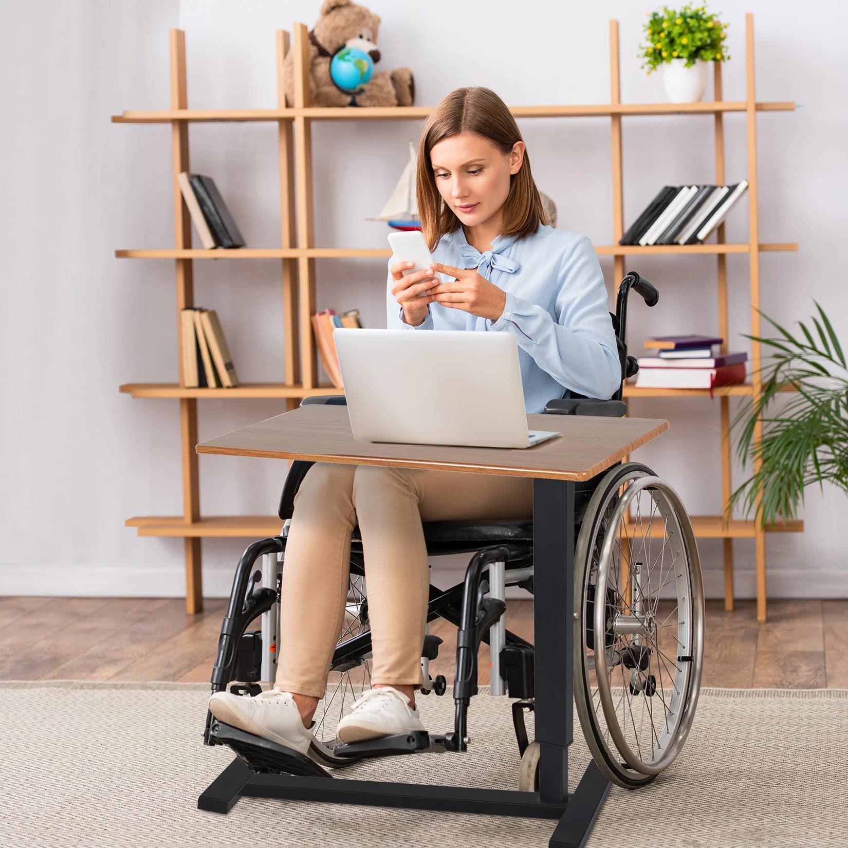 Grand bureau d'ordinateur portable sur le lit roulant, support de table réglable recommandé pour l'h