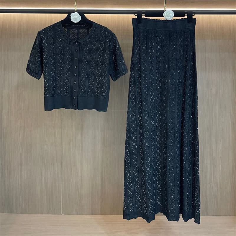 Nouvel ensemble d'été pour femme : cardigan en maille rayé à col rond et manches courtes scintillant