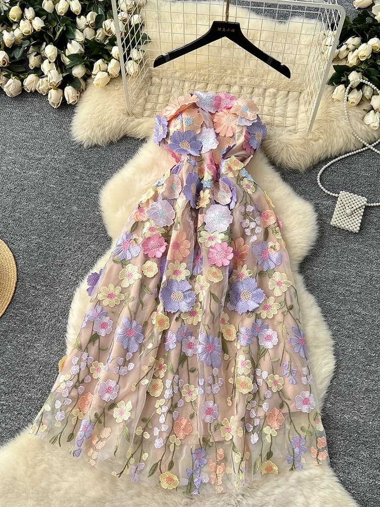 Robe d'été légère de luxe à fleurs tridimensionnelles, sans bretelles, à la mode, élégante, cintrée 