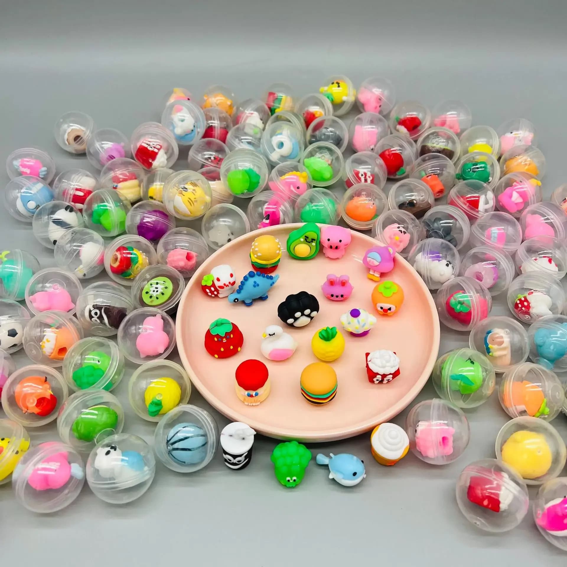 Oeuf torsadé transparent pour mini machine à griffes, accessoires de jouets, poupées en peluche d'an
