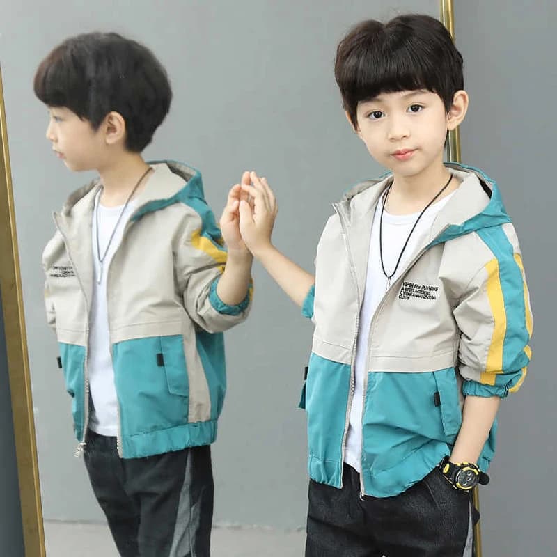 Manteau d'épissure pour garçons, beau coupe-vent à capuche avec lettres imprimées pour enfants de 4 