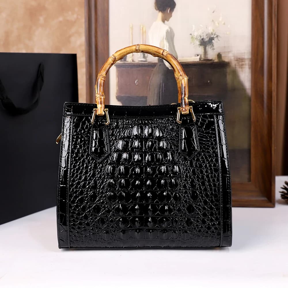2025 Nouveau sac pour maman d'âge moyen à motif crocodile, sac à main à poignée articulée en bambou 