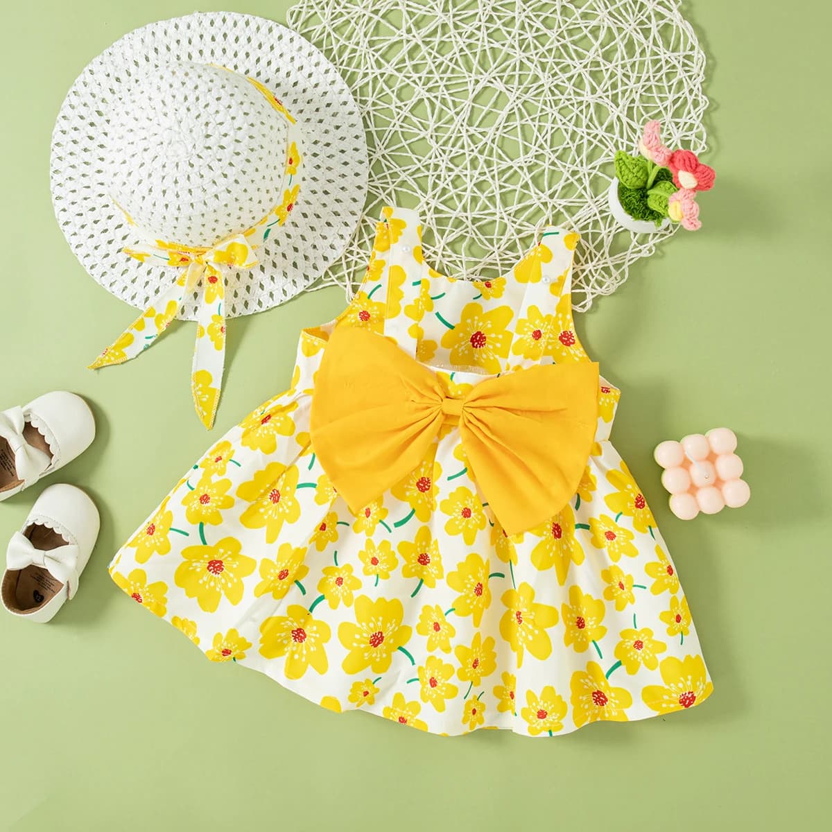 Robe florale pour petites filles de 0 à 2 ans, tenue d'été avec chapeau gratuit pour fête sur la pla