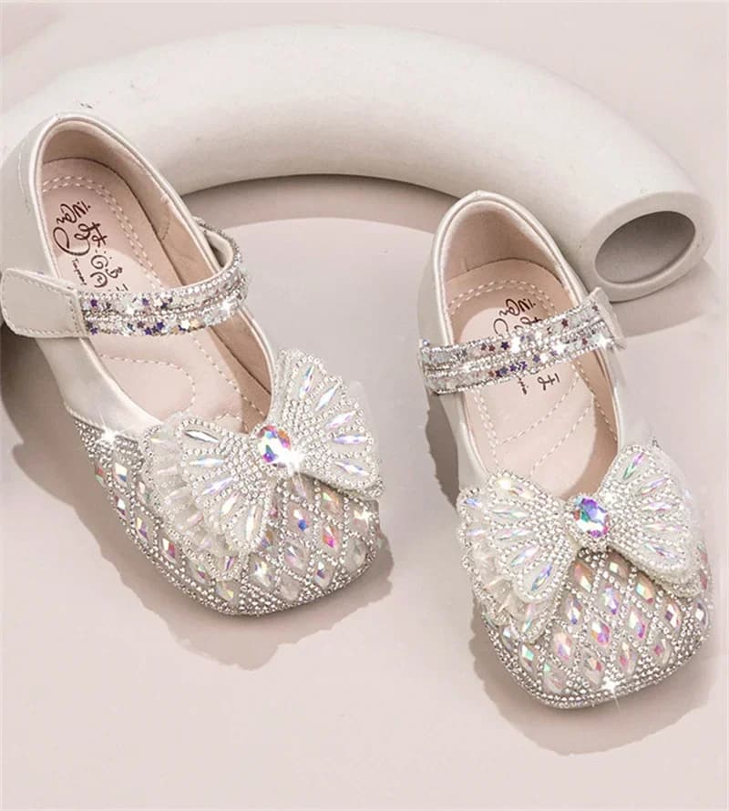 Doux bébé filles printemps/été populaire cristal mignon arc plat brillant défilé princesse chaussure