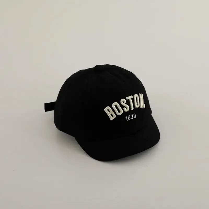 Nouvelle mode bébé lettre casquettes à pointe enfants broderie casquette de Baseball fille crème sol