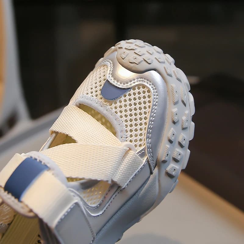 Sandales de sport d'été pour filles, chaussures en maille à semelles souples, légères, antidérapante