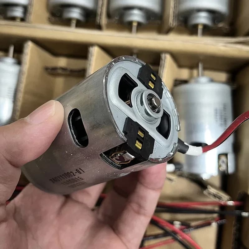 Remplacement du moteur de tondeuse à courant continu, couple de puissance à grande vitesse, scie éle