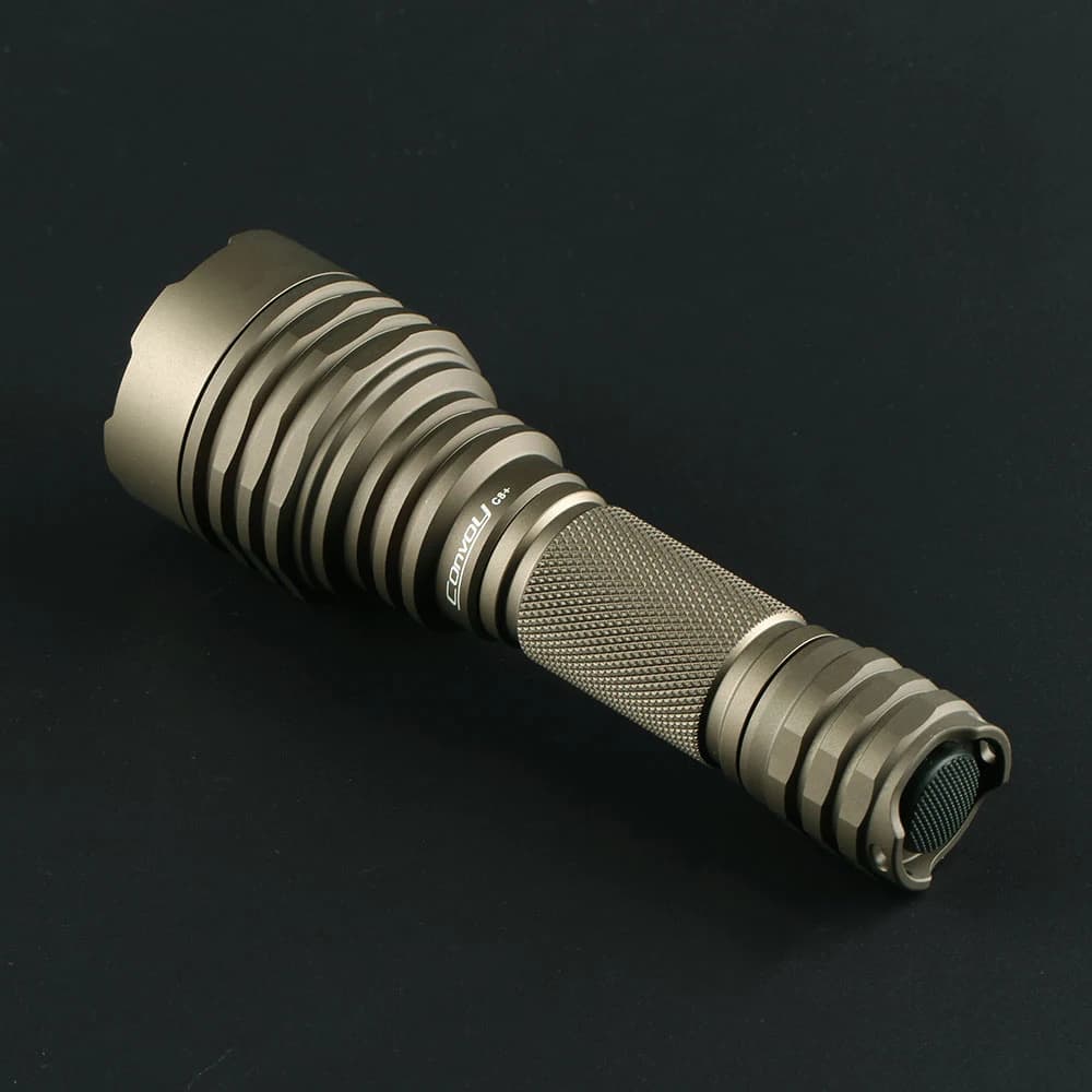Convoi C8 Plus avec KP CSLNM1.F1 lampe torche à lumière verte EDC Linterna Led 18650 Latarka puissan