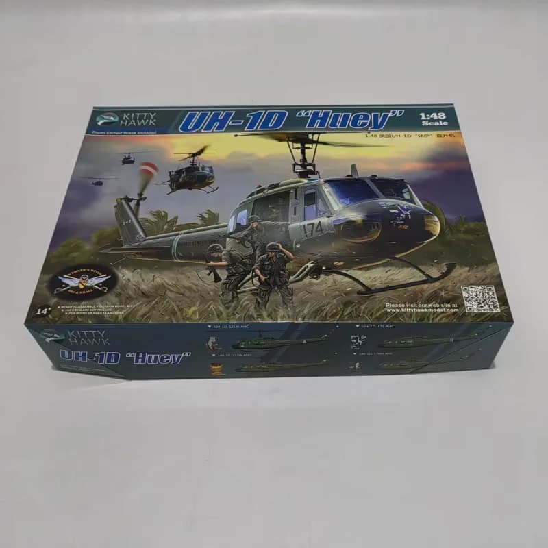 Kitty Hawk 80154 1/48 UH-1D "Huey" kit de modèle à assembler