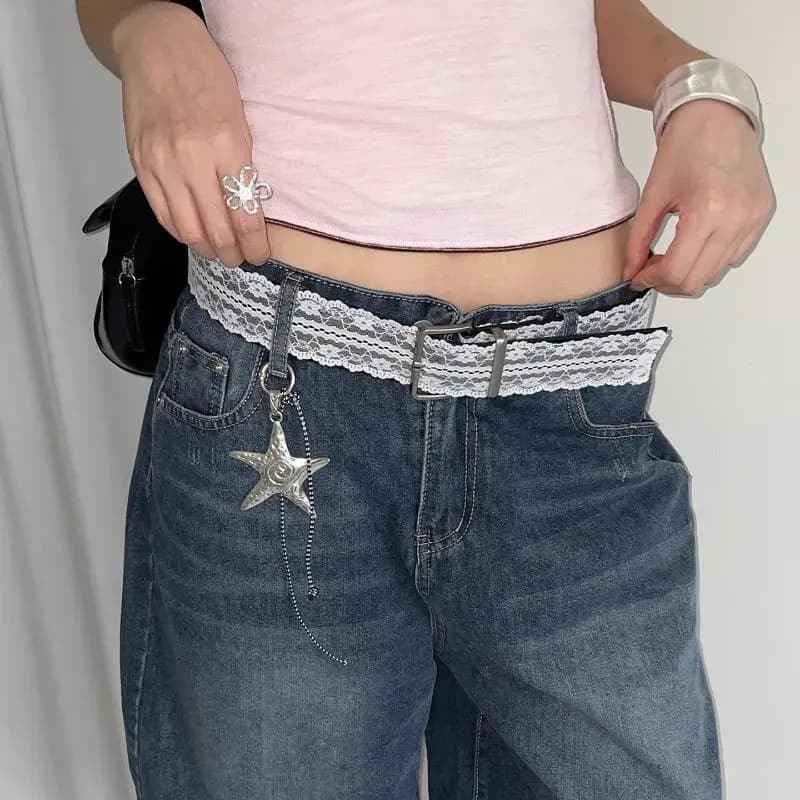 Belle ceinture de taille en dentelle florale blanche ; Accent de mode réglable assorti pour les femm