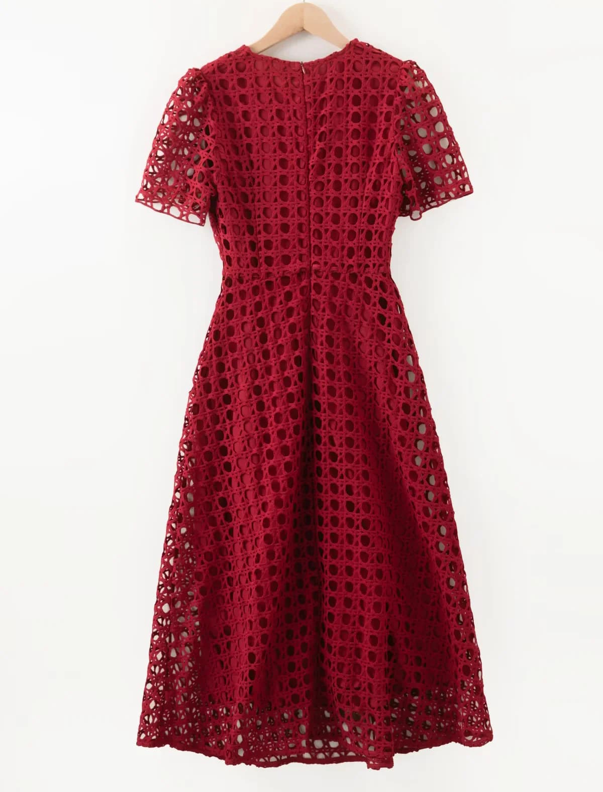 Robe brodée ajourée pour femmes, Style à la mode, motifs de fleurs, manches courtes, mi-mollet, abri