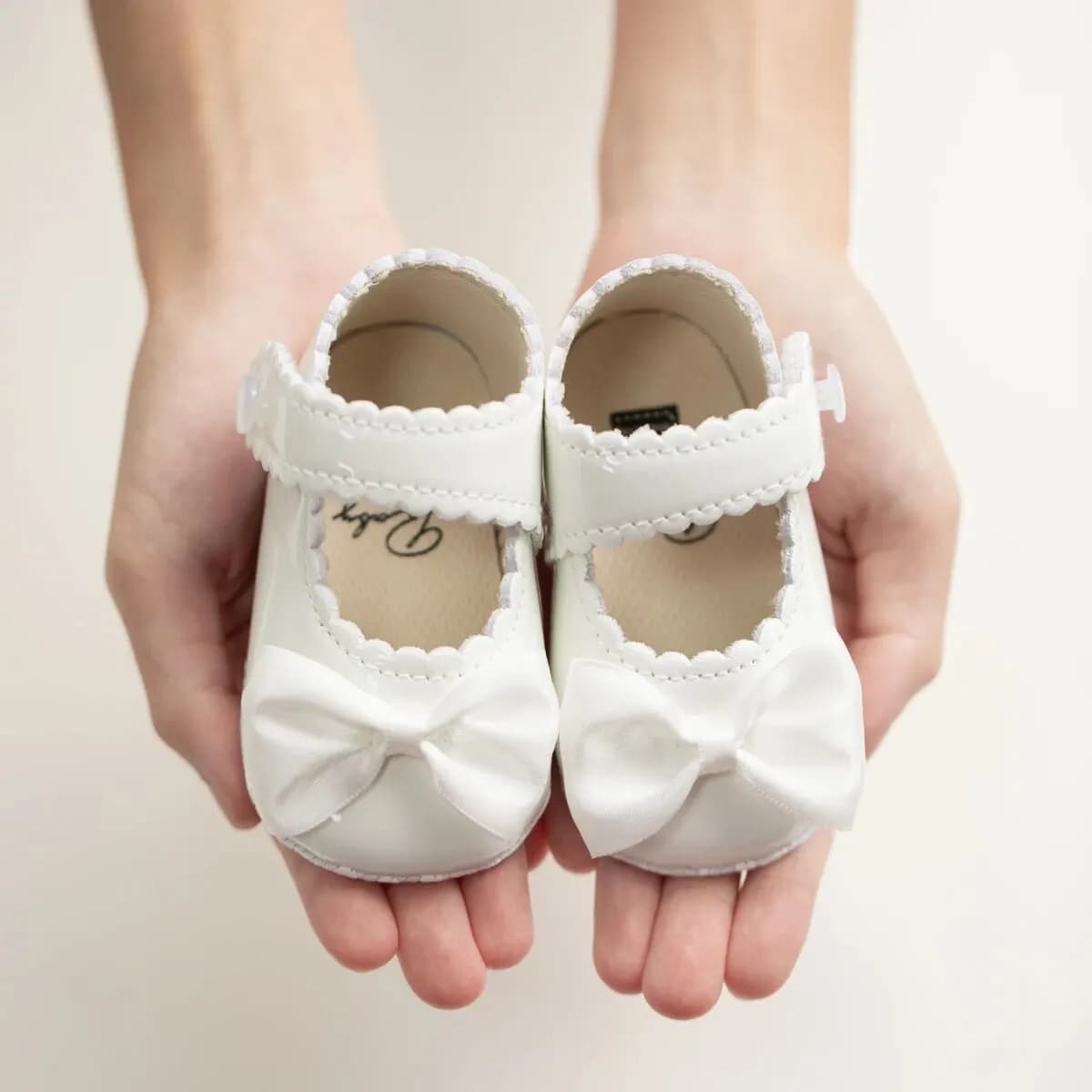 Meckior classique en cuir PU fille bébé chaussures nœud princesse plat antidérapant coton bas marche