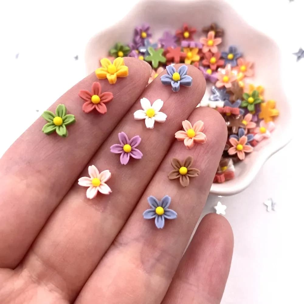 100 pièces 8mm résine 3D coloré Mini fleur gemmes Flatback Figurines Scrapbook mariage Applique Nail