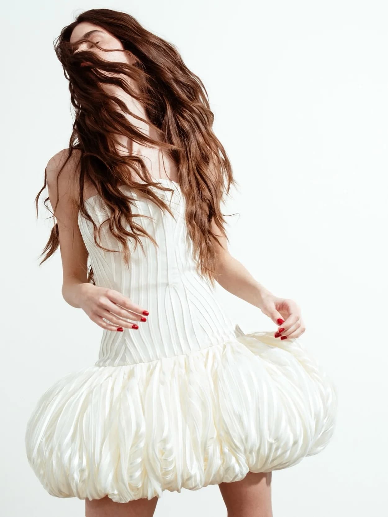 Nouvelle Robe Courte Blanche Plissée sans Bretelles pour Femme 2026, Robe de Cocktail à Ourlet Bulle