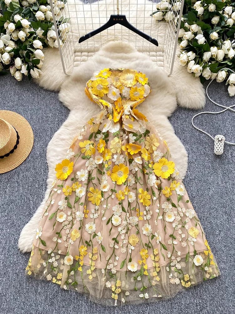 Robe d'été légère de luxe à fleurs tridimensionnelles, sans bretelles, à la mode, élégante, cintrée 