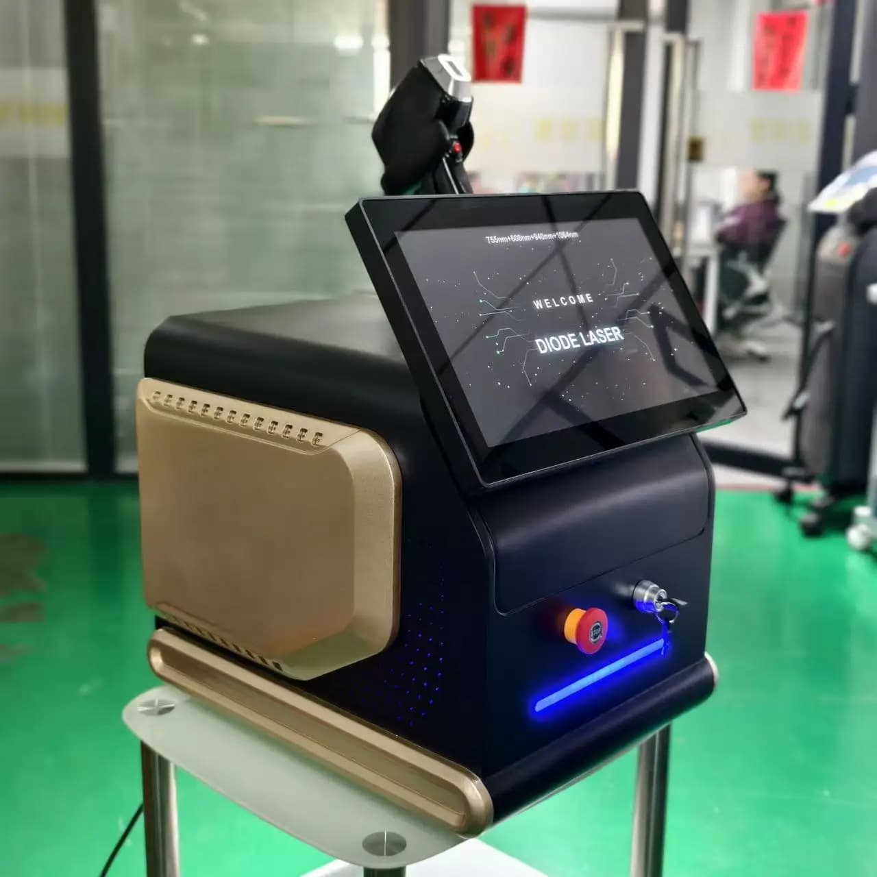Épilateur laser diode 4500W 940nm 808nm, épilation permanente au laser Alexandrite 755nm 808nm 1064n