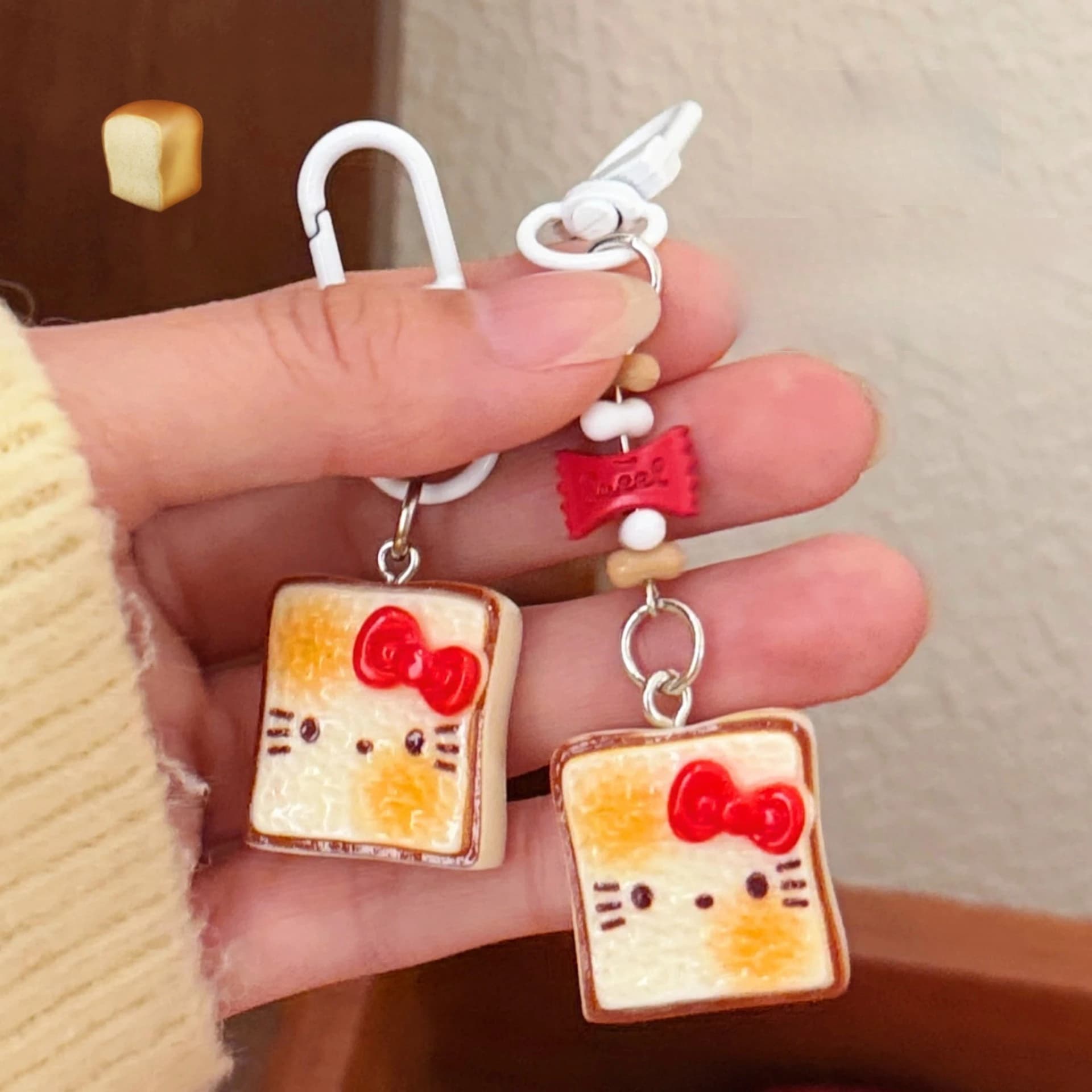 Sanrio – porte-clés Hello Kitty en forme de Toast, mignon et créatif, pendentif de chat, décoration 