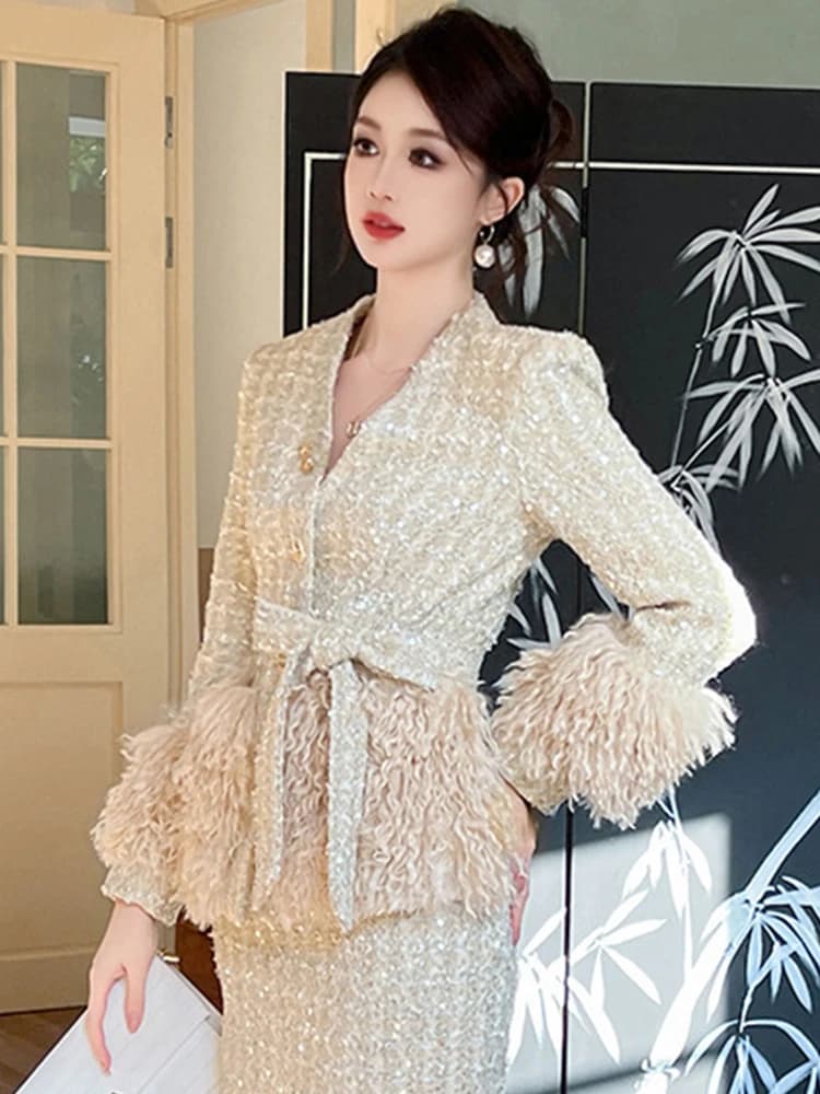 Vestes de luxe élégantes pour femmes, manteau à bandes avec ceinture en fourrure artificielle en Twe