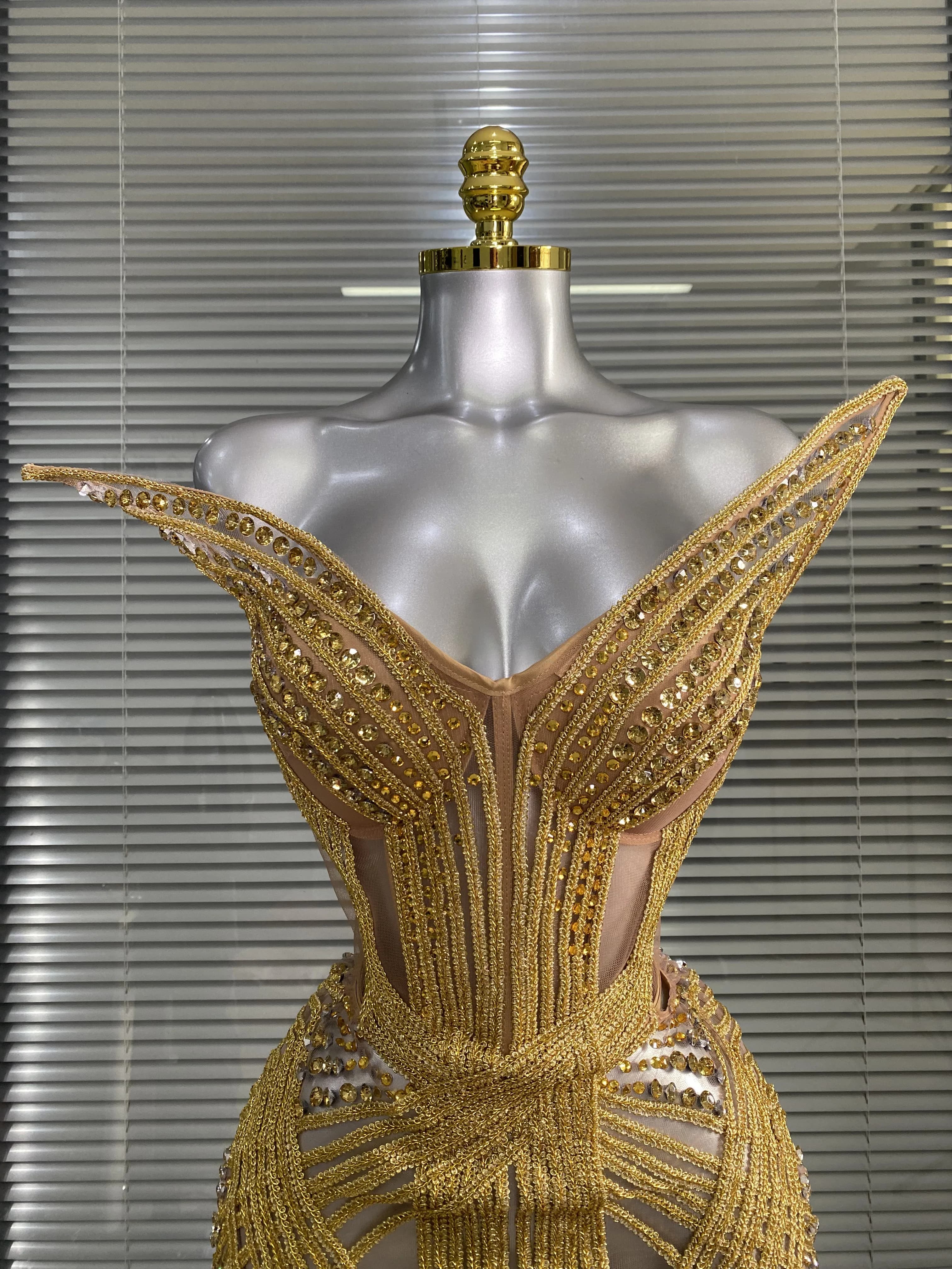 Ensemble sexy deux pièces pour femmes, jupe dorée élégante pour boîte de nuit, costumes de scène pou