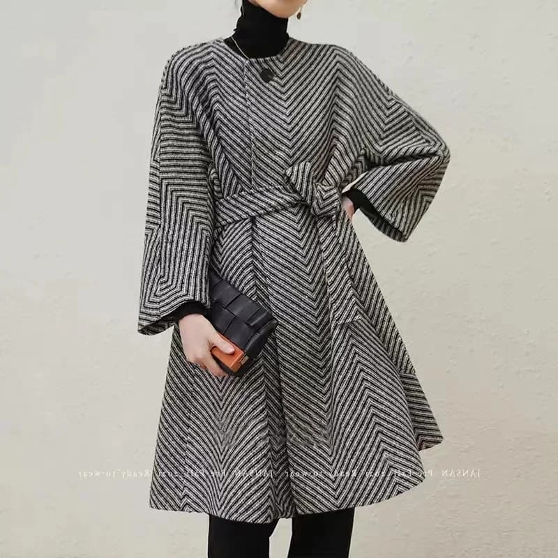 Manteau en laine feutrée haut de gamme pour femme, motif à chevrons, style Hepburn, niche, début du 