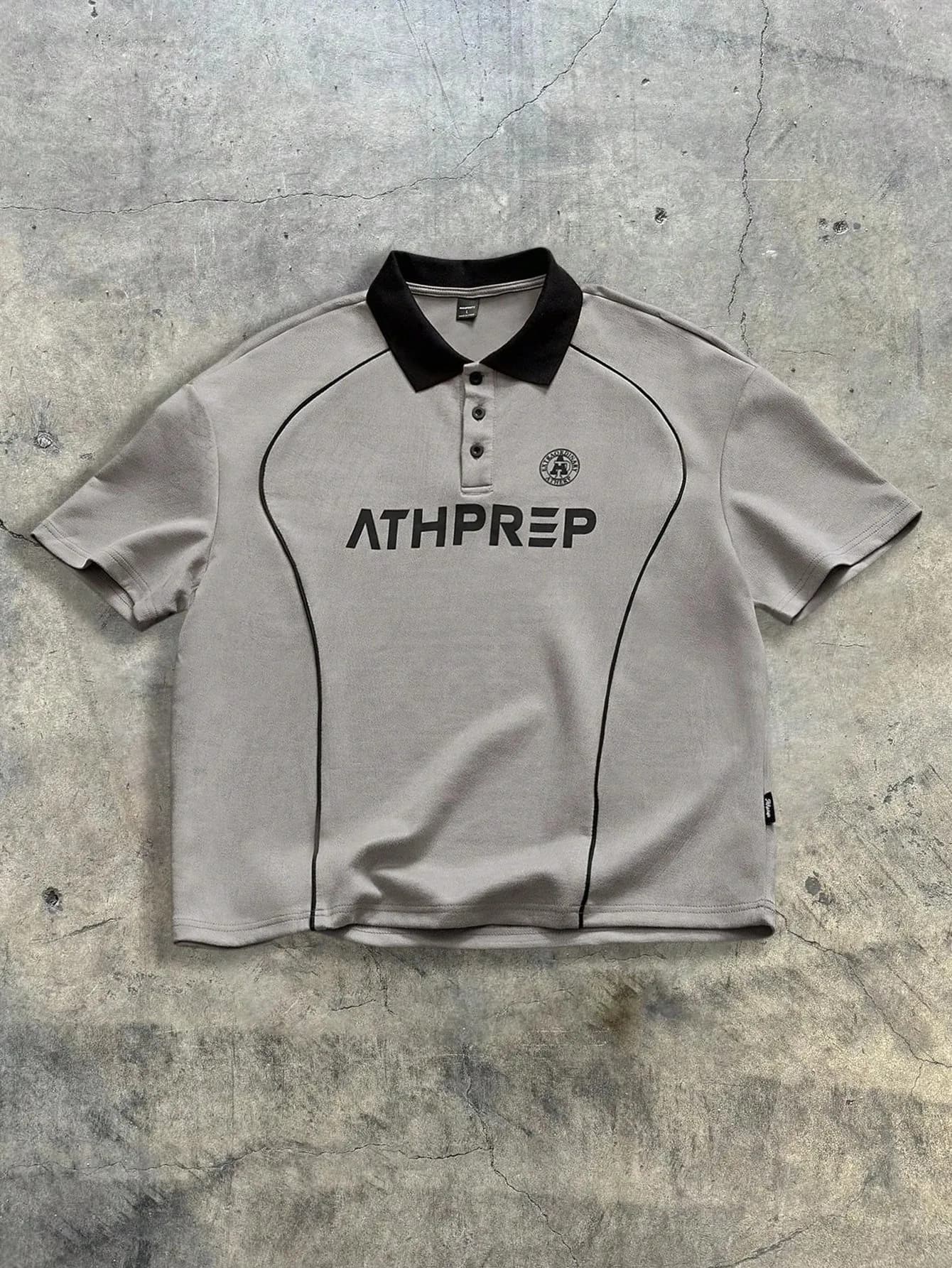 Le nouveau POLO à manches courtes pour hommes pour l'été 2025, est décontracté, à la mode et doux av