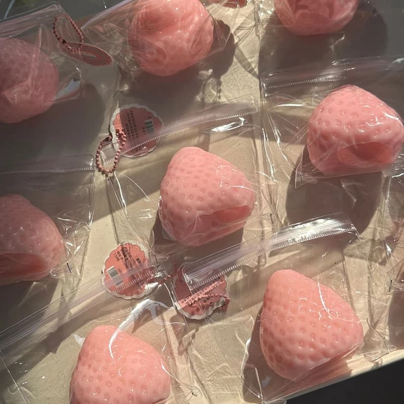 Jouet Fidget Squishy Taba aux fraises – Jouet anti-Stress à rebond lent pour enfants, adultes, burea