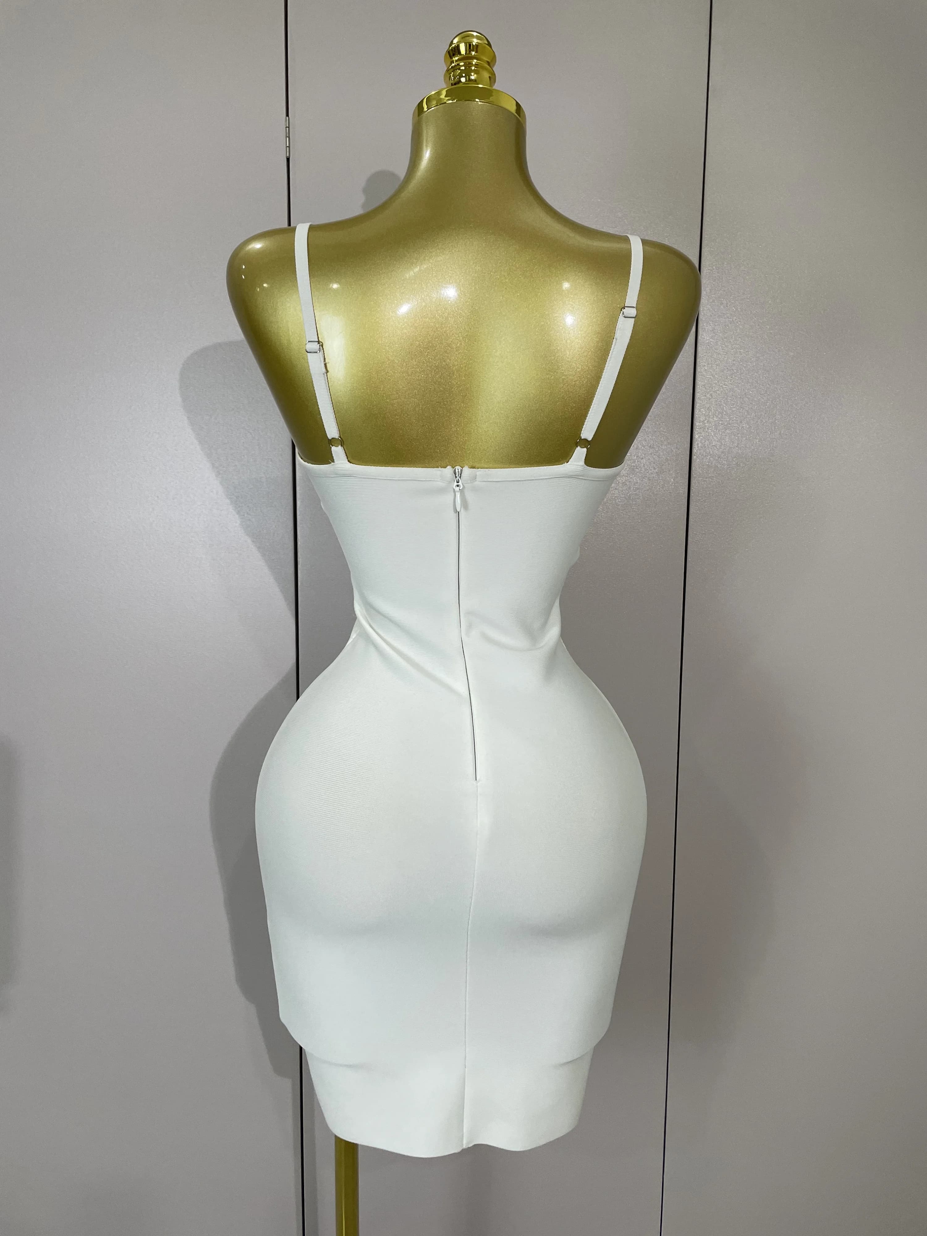 Robe à bandes blanche, Sexy, bretelles Spaghetti, col en V, cristal, sans manches, élégante, soirée,