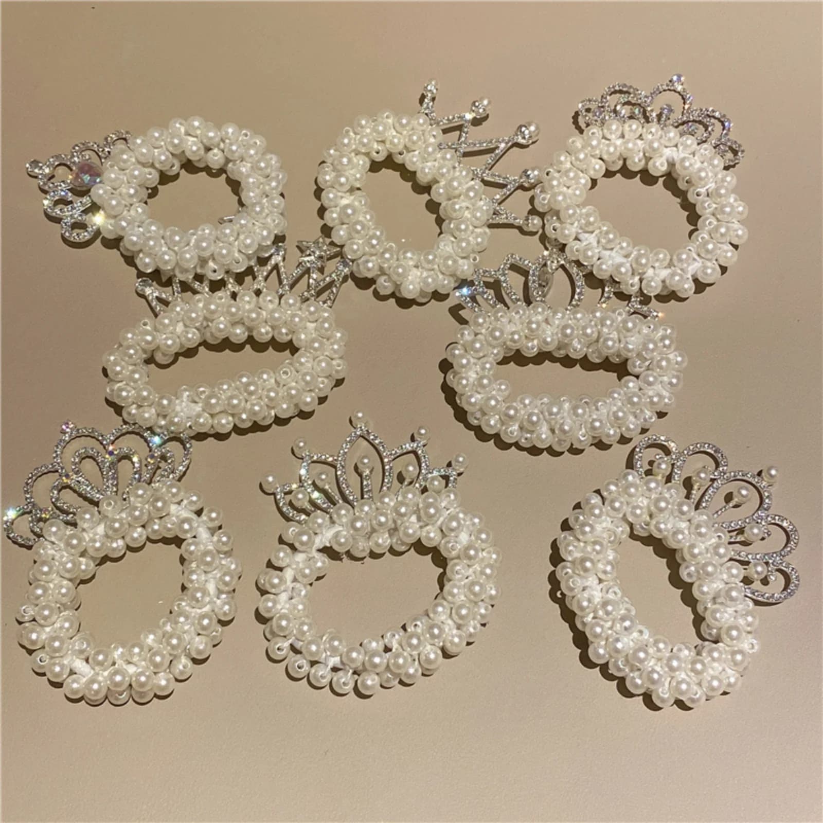 2PC Accessoires de coiffure pour enfants : Bandeaux élastiques en caoutchouc avec couronne de perles